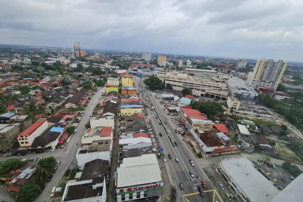 Mizrai Troika Homestay With Kota Bharu City View Luaran gambar