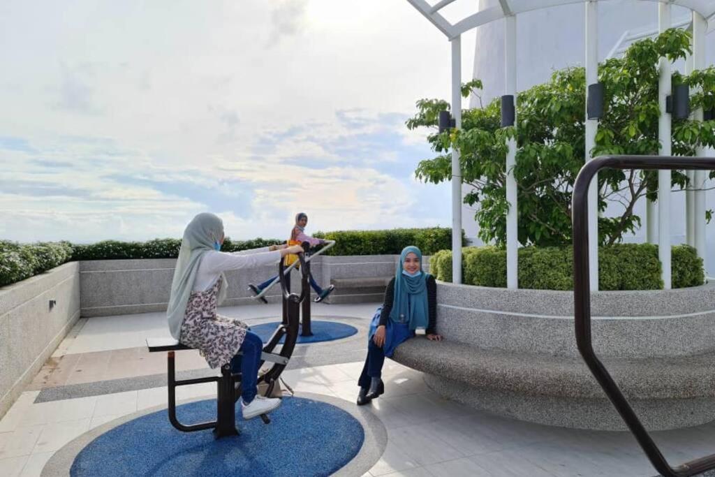 Mizrai Troika Homestay With Kota Bharu City View Luaran gambar